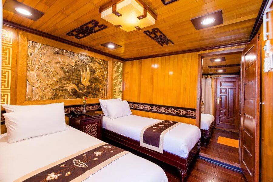 Halong Arcadia Cruise Hotel ฮาลอง ภายนอก รูปภาพ