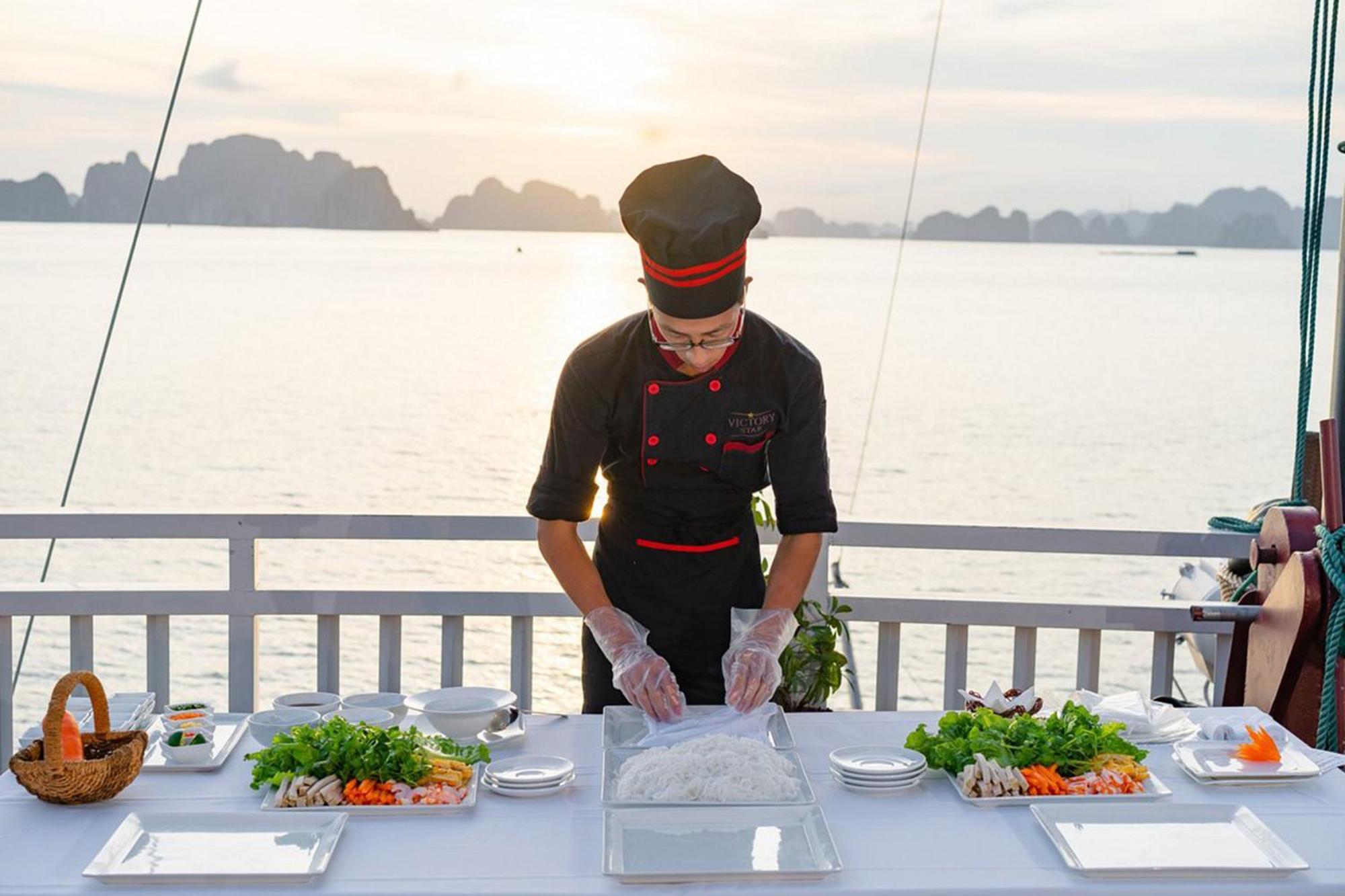 Halong Arcadia Cruise Hotel ฮาลอง ภายนอก รูปภาพ