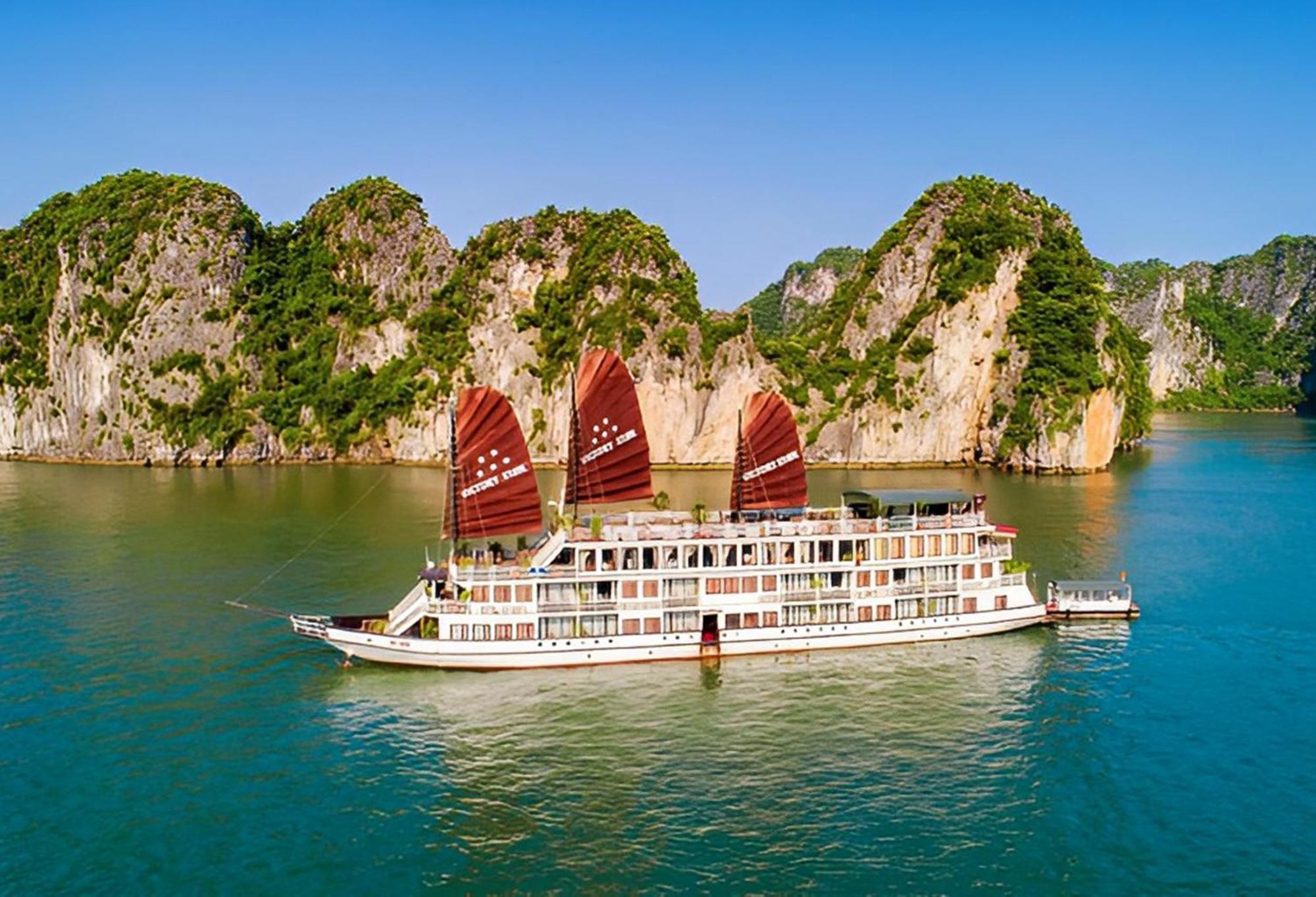 Halong Arcadia Cruise Hotel ฮาลอง ภายนอก รูปภาพ